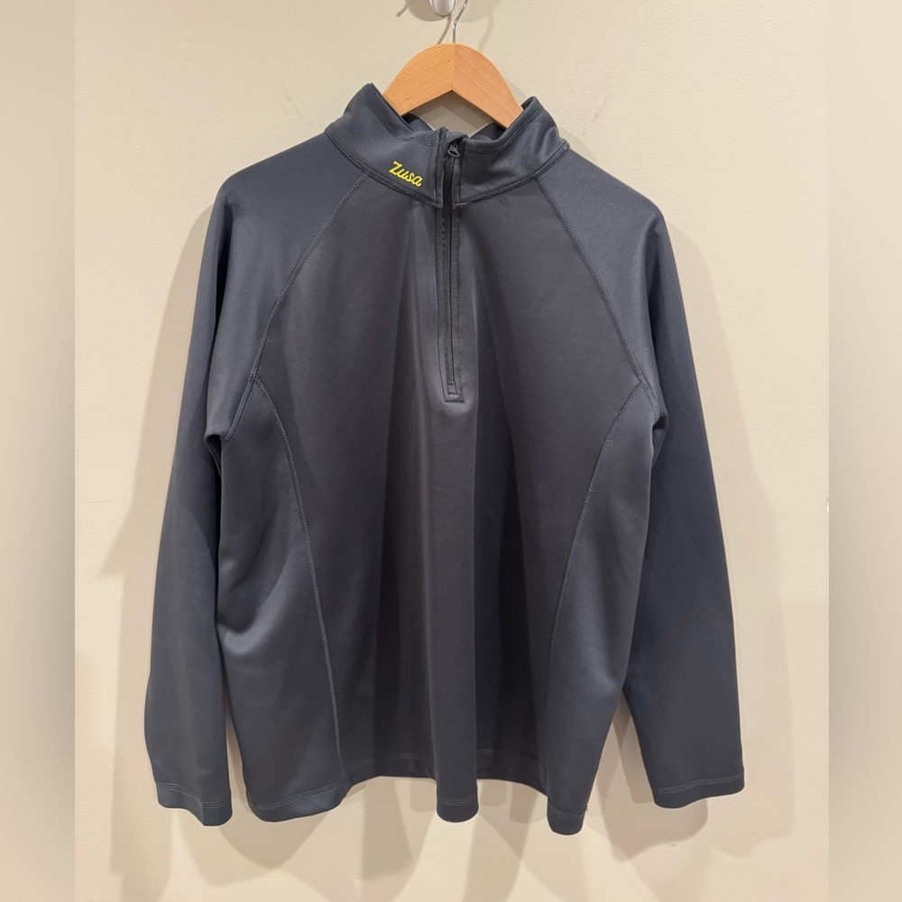 Zusa‎ Men's Medium 1/3 Zip Jacket Sweater Gray Recycled H2O Bottles